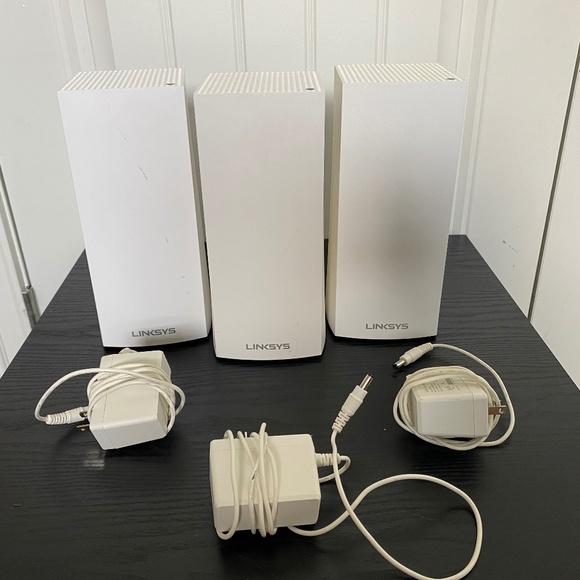 Linksys Velop MX4200 AX4200 Tri-Band Wi-Fi 6 Mesh (3-Pack) and Power Adapters - Picture 1 of 12
